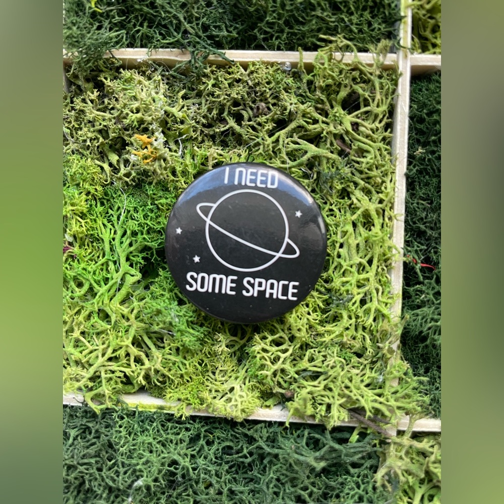 Lapel pin